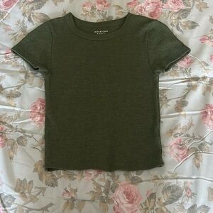 Green American Eagle cropped shirt size S